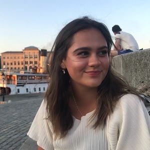 Meet your Posher, Anna